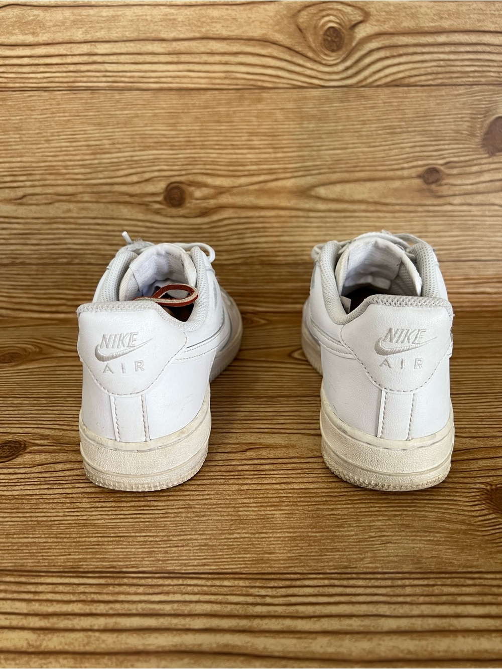 Nike Air Force 1 Low Top Triple White Leather Lace-Up Sneakers DD8959-100 Sz 6.5 - Picture 6 of 12